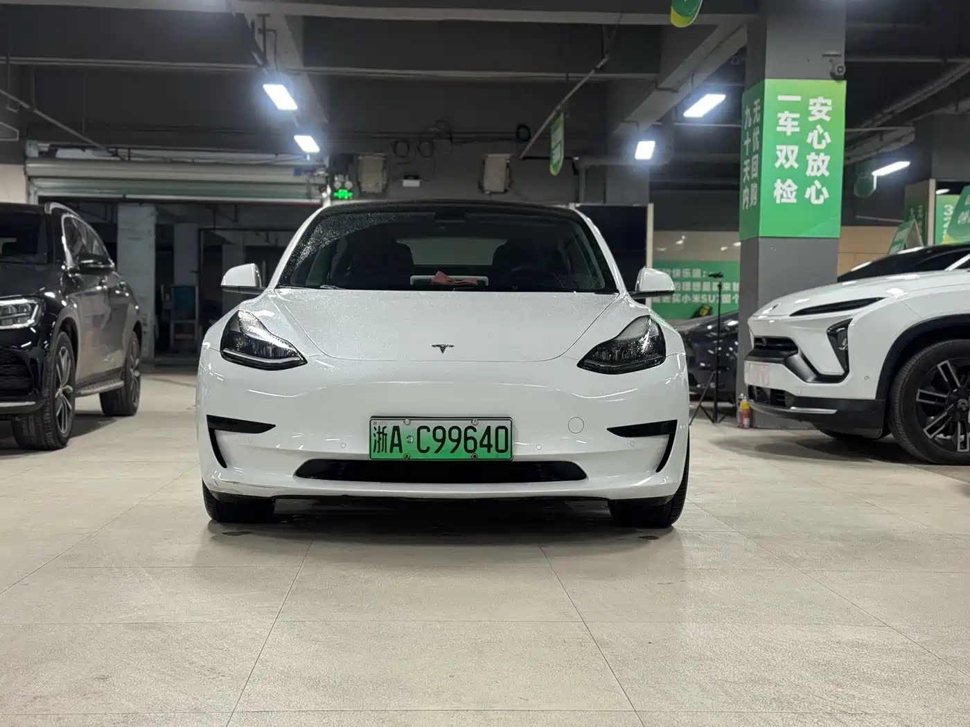 TESLA MODEL 3