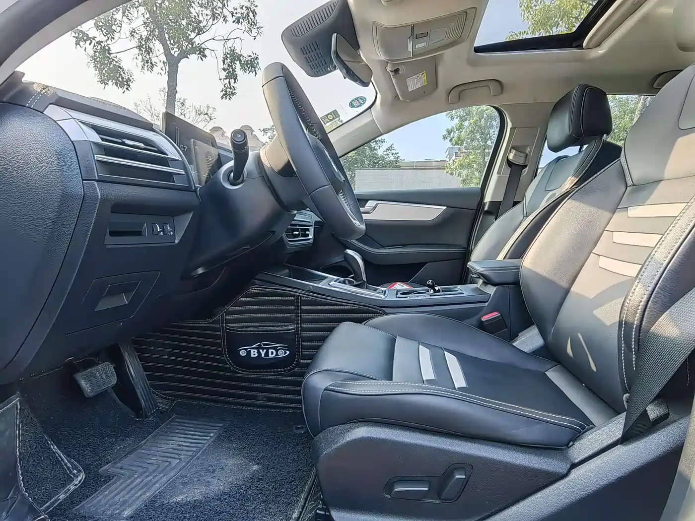 BYD Qin Pro 2019 Super Edition 1.5TI Automatic Smart Connected Feng Xiang Type China VI фото 8