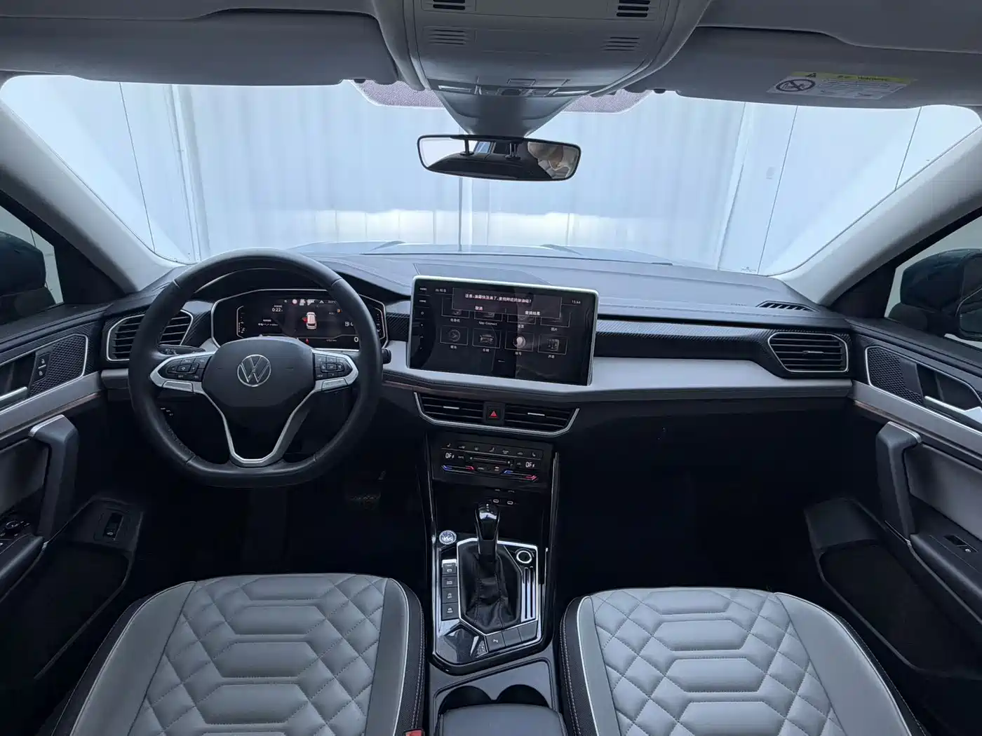 Volkswagen Tayron 2023 280TSI 2WD Luxury Plus Advanced Edition фото 17