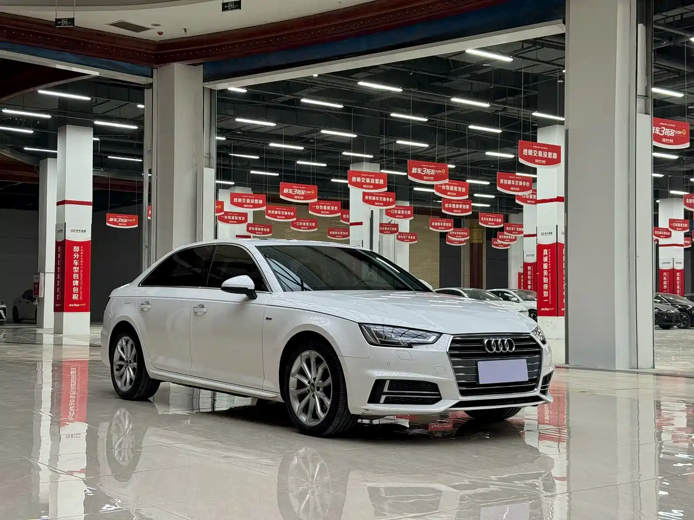 Audi A4L 2018 30th Anniversary 40 TFSI Fashion фото 2