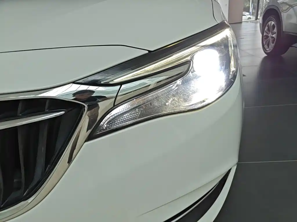 Фото 24 - Buick Excelle