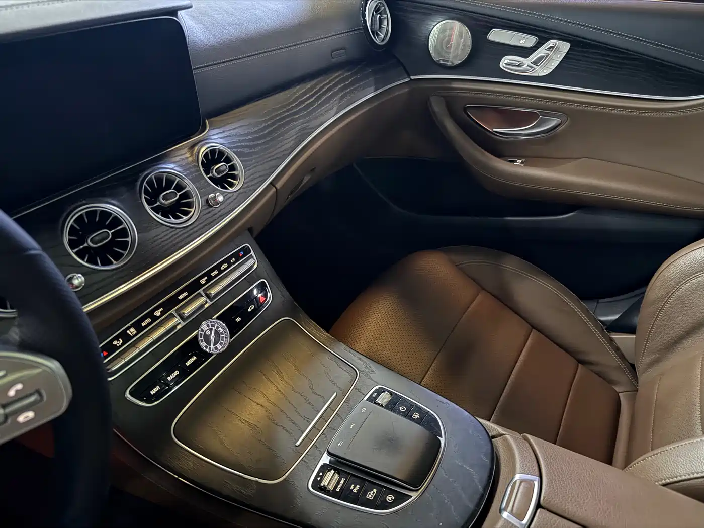 Mercedes-Benz E-Class 2020 Facelift E 300 L Fashion фото 5
