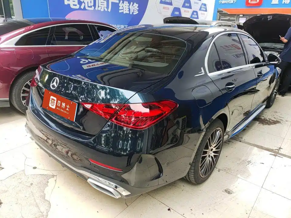 Фото 4 - Mercedes-Benz C-Class