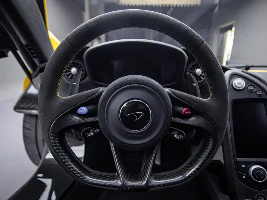 McLaren P1 2015 2014 3.8T Standard