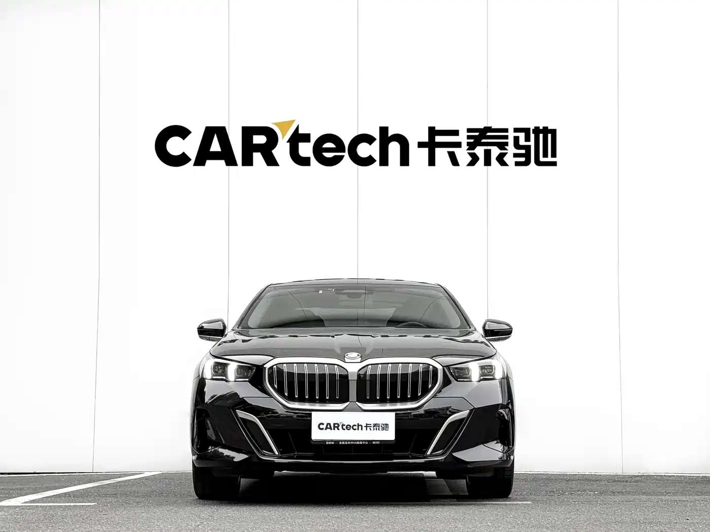 BMW 5 Series 2025 530Li Premium M Sport Package фото 2