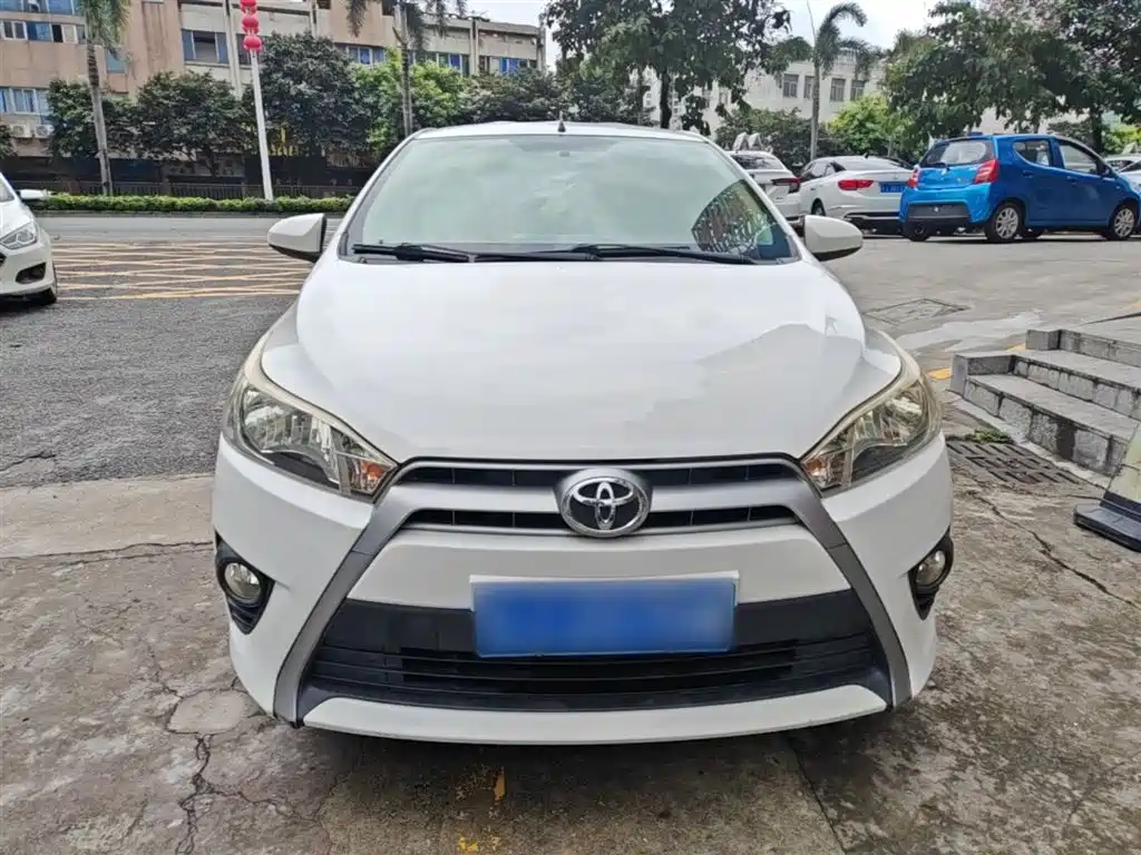 Toyota YARiS L Zhi Xuan 2014 1.5G Automatic Dynamic Edition фото 3