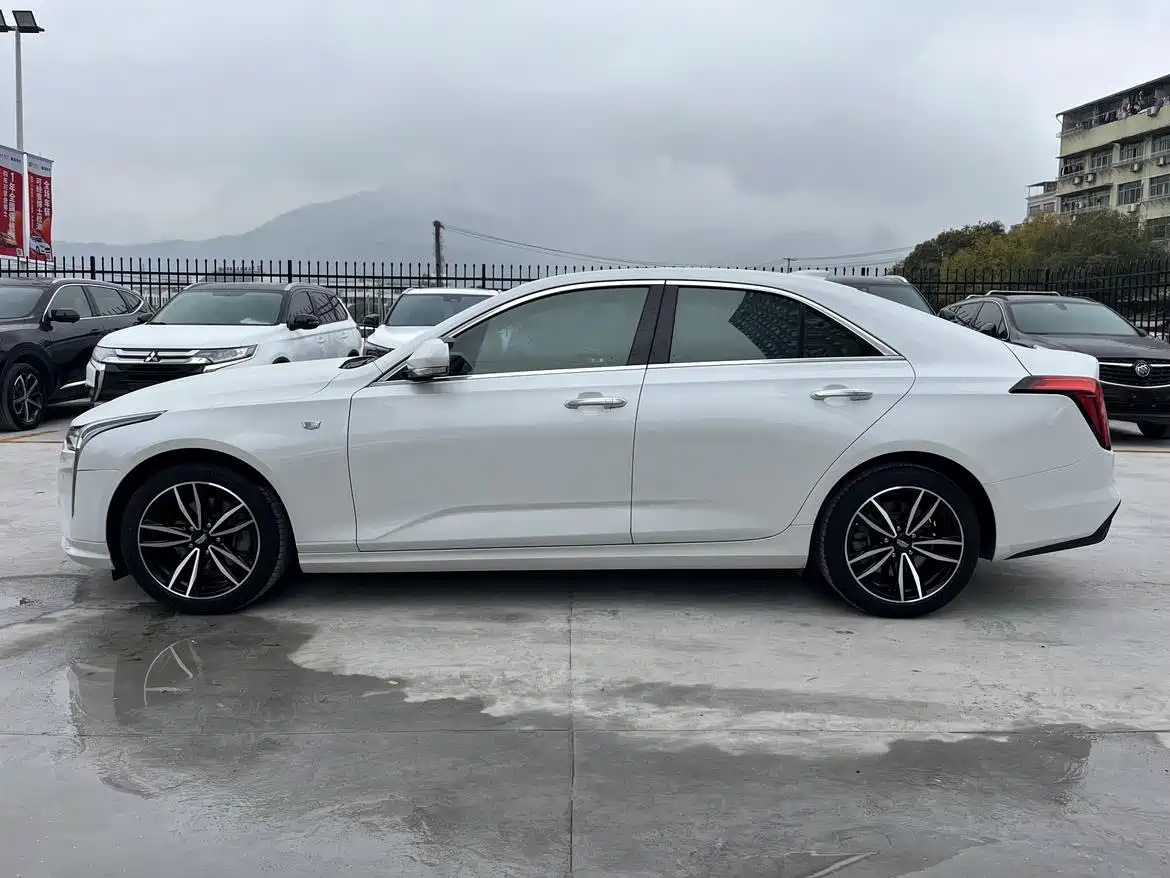 Cadillac CT4 2023 2023 25T Fashion Edition