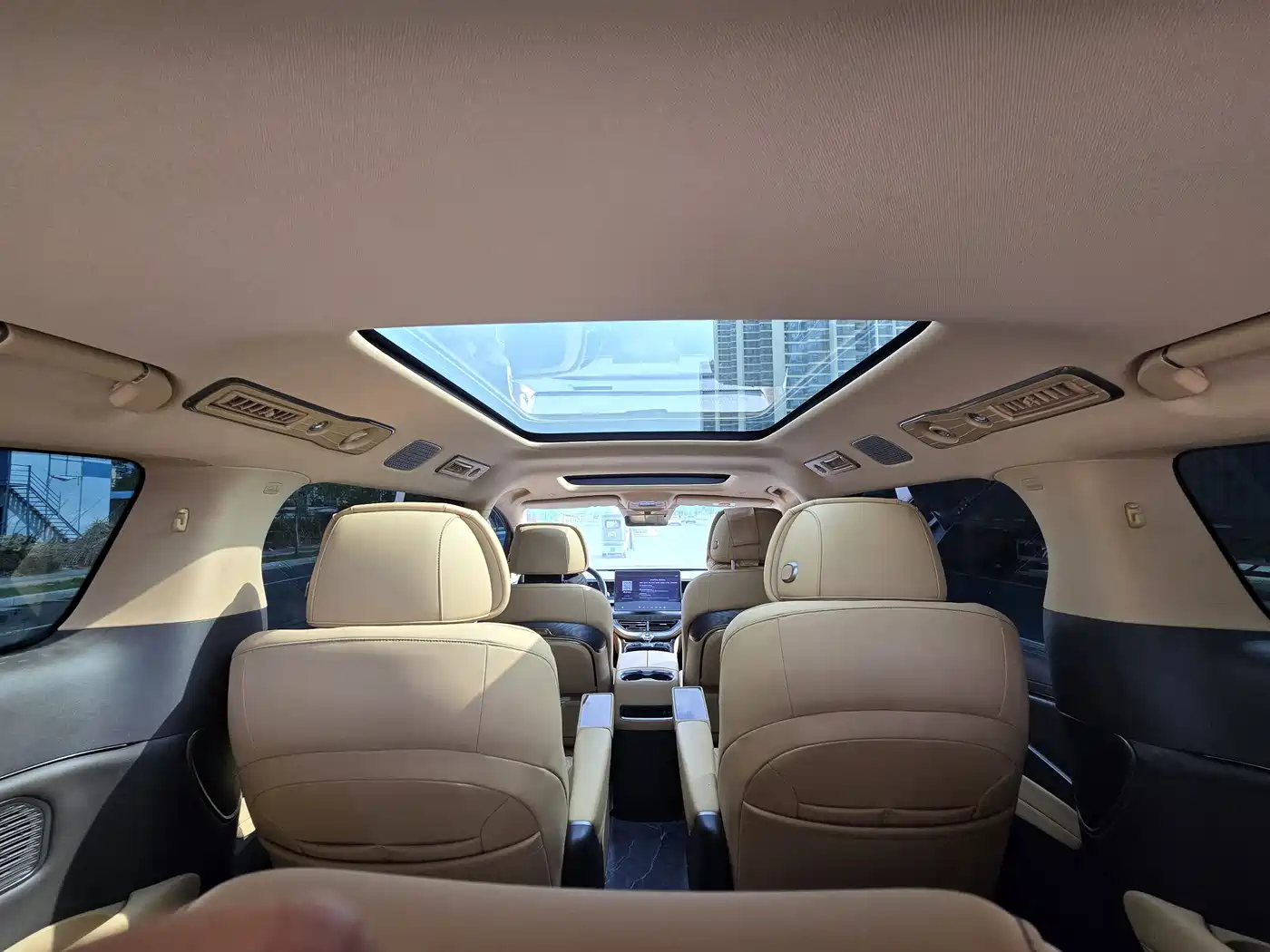 Denza D9 2025 DM-i Smart Drive Edition 1020 AWD Luxury фото 5