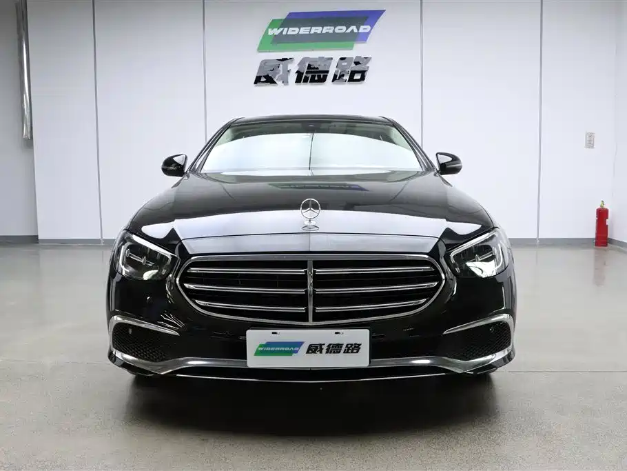 Mercedes-Benz E-Class 2023 Facelift E 260 L фото 2