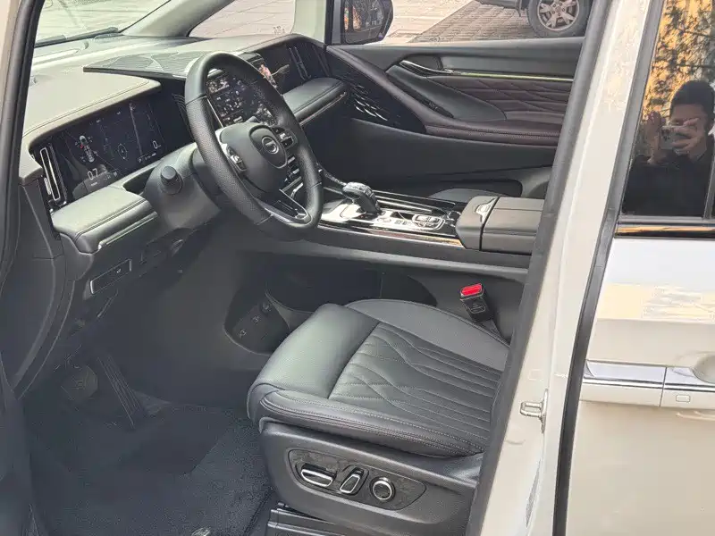 GAC Trumpchi Trumpchi M8 2023 Master Series 390T Ultimate Edition фото 4
