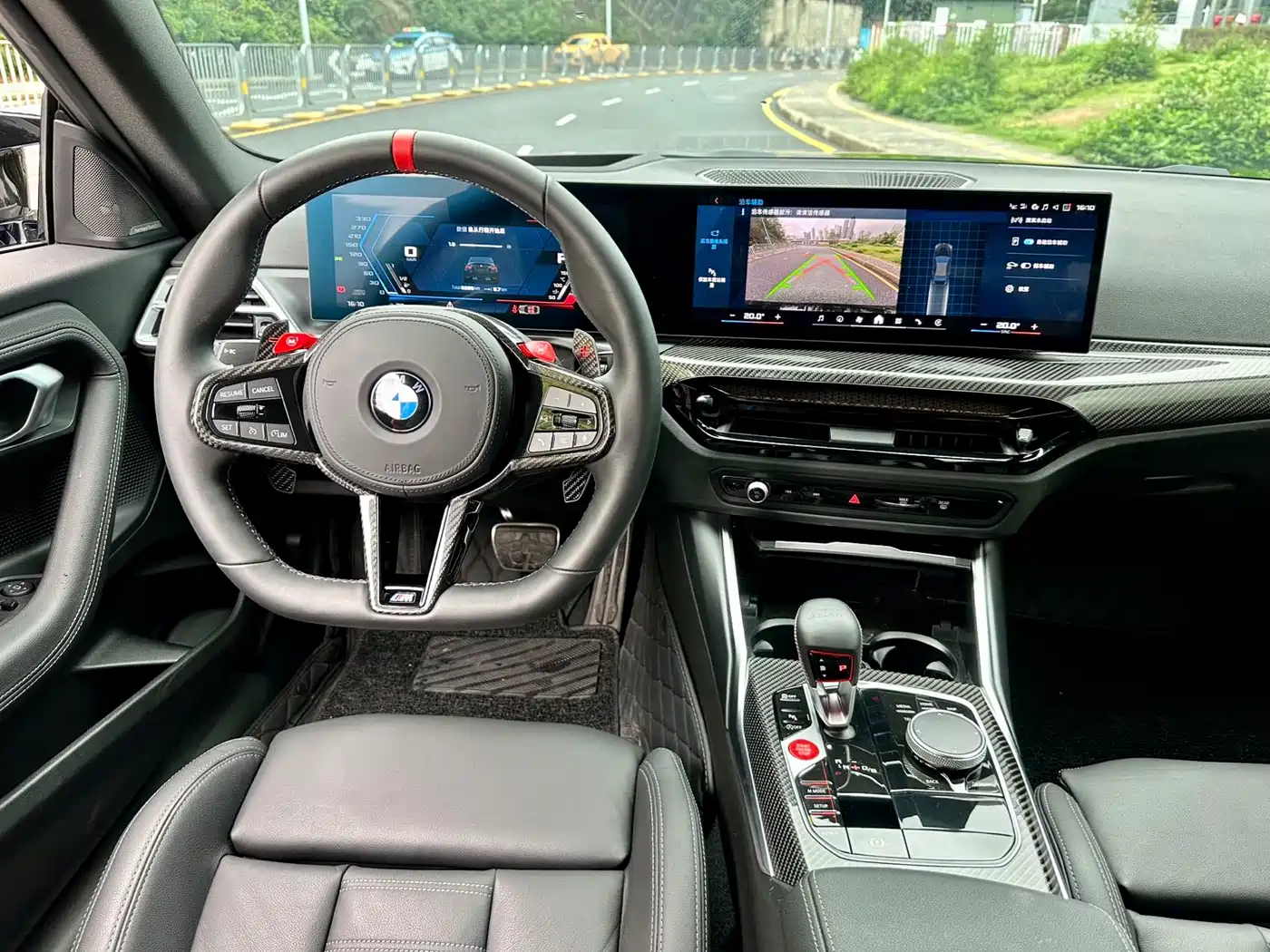 BMW M2 2024 M2 фото 9