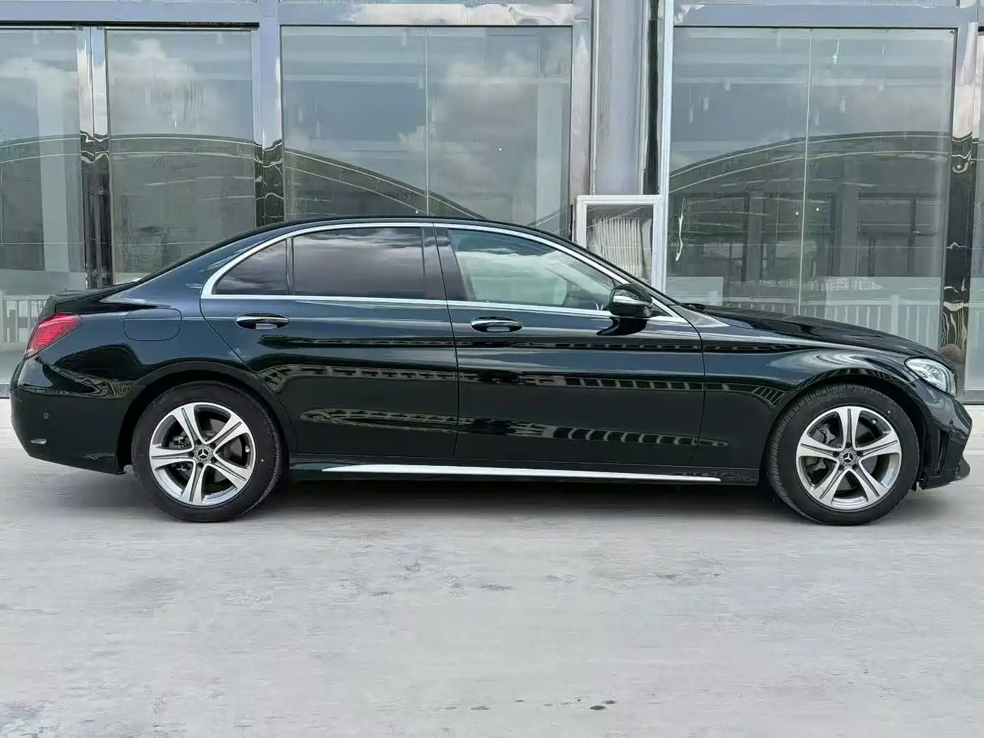 Mercedes-Benz C-Class 2020 Facelift C 260 L Sport фото 9