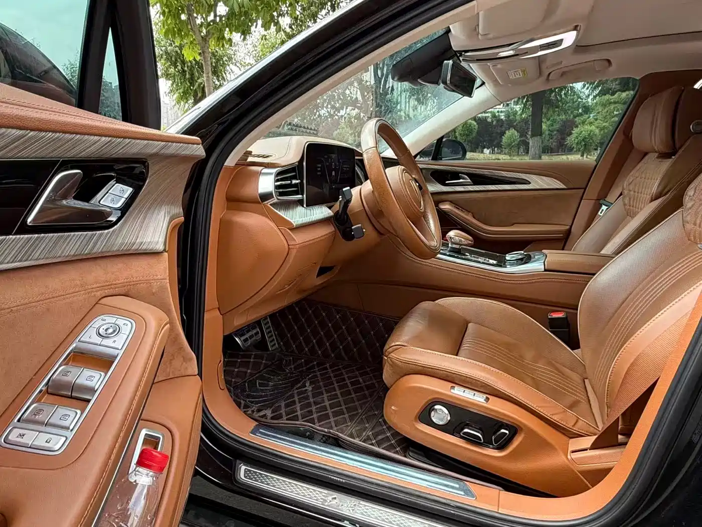 Hongqi H9 2020 2.0T Smart Connection Qi Chang Edition фото 6