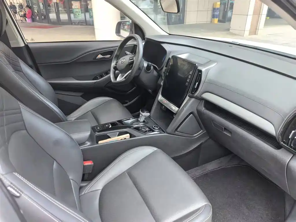 Hyundai Beijing Hyundai ix35 2021 2.0L Automatic 2WD GLS Leading Edition фото 2