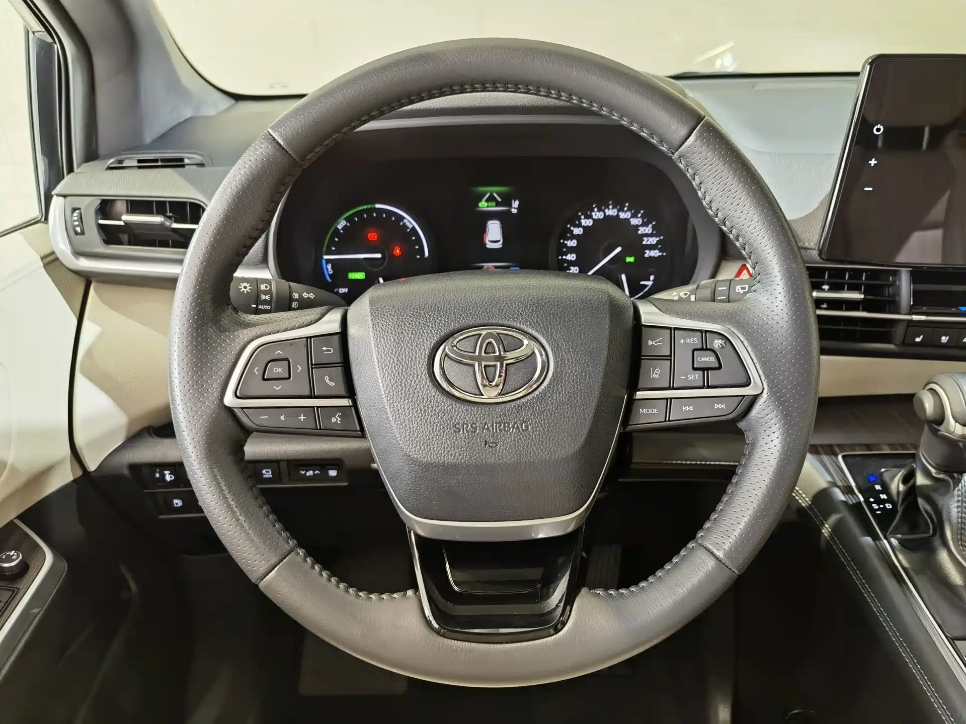 صورة 7 - Toyota Sienna
