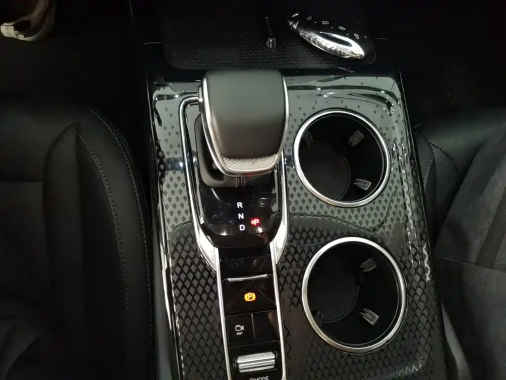 Hongqi HS3 PHEV 2024 2024 PHEV 115km Power Edition