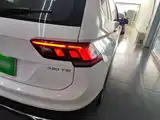 Photo 8 - Volkswagen Tiguan L