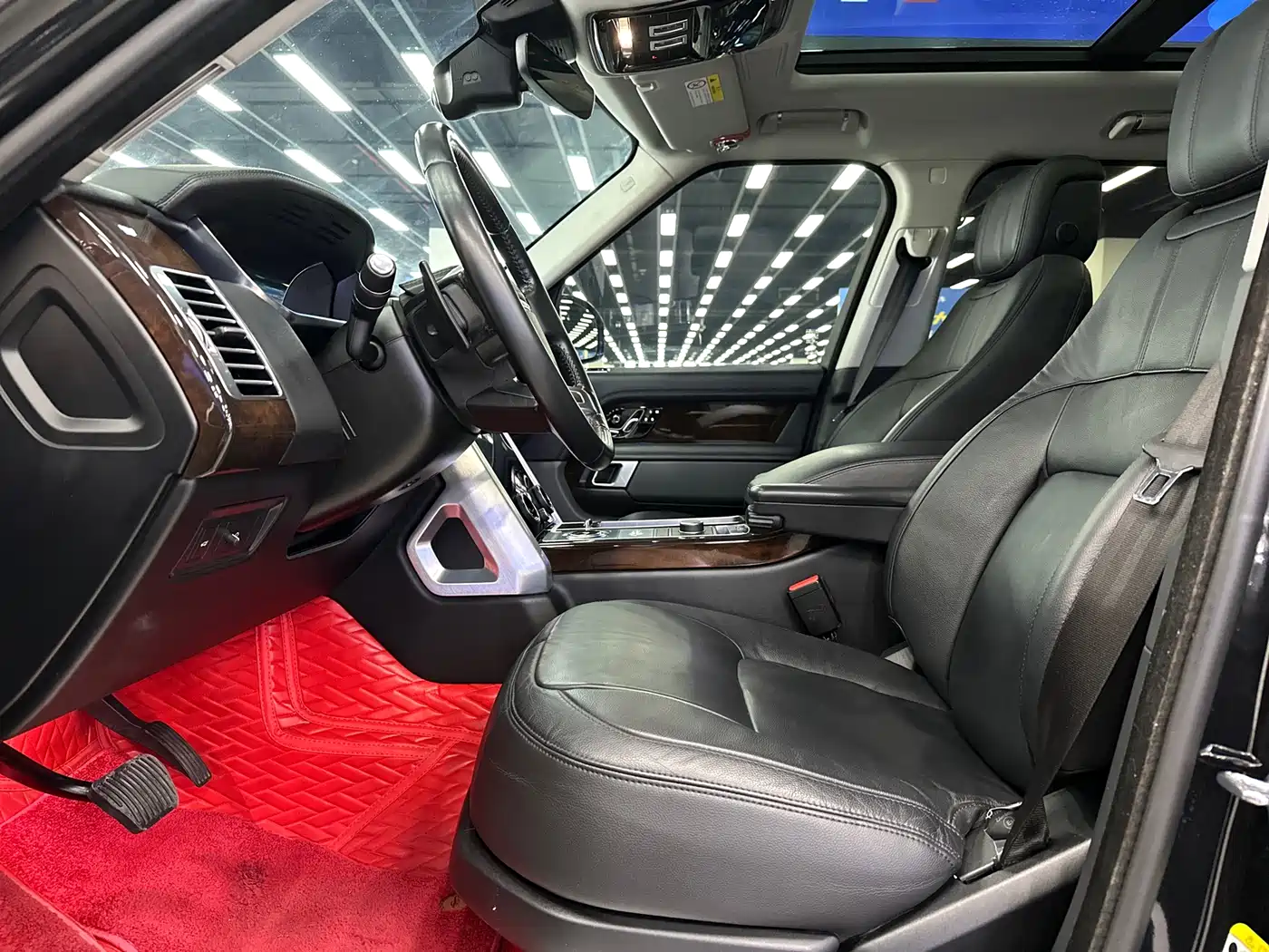 LAND ROVER RANGE ROVER