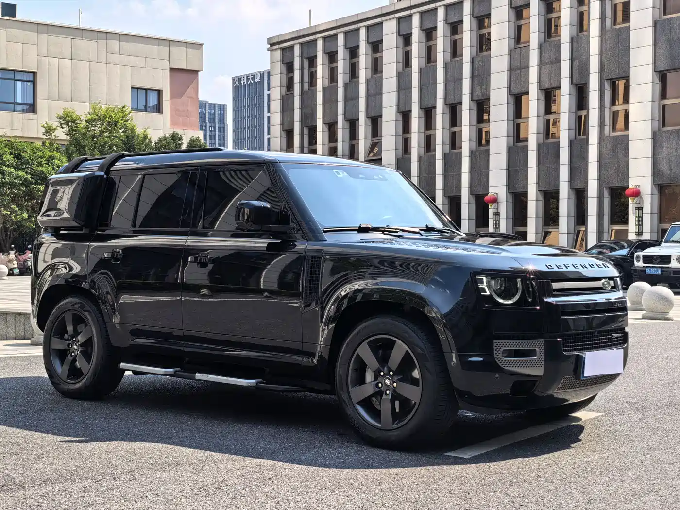 Land Rover Defender 2023 Facelift 110 3.0T P400 X-DYNAMIC HSE фото 3