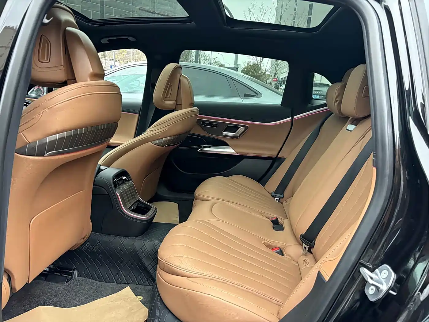Mercedes-Benz E-Class 2025 E 300 L Fashion фото 13