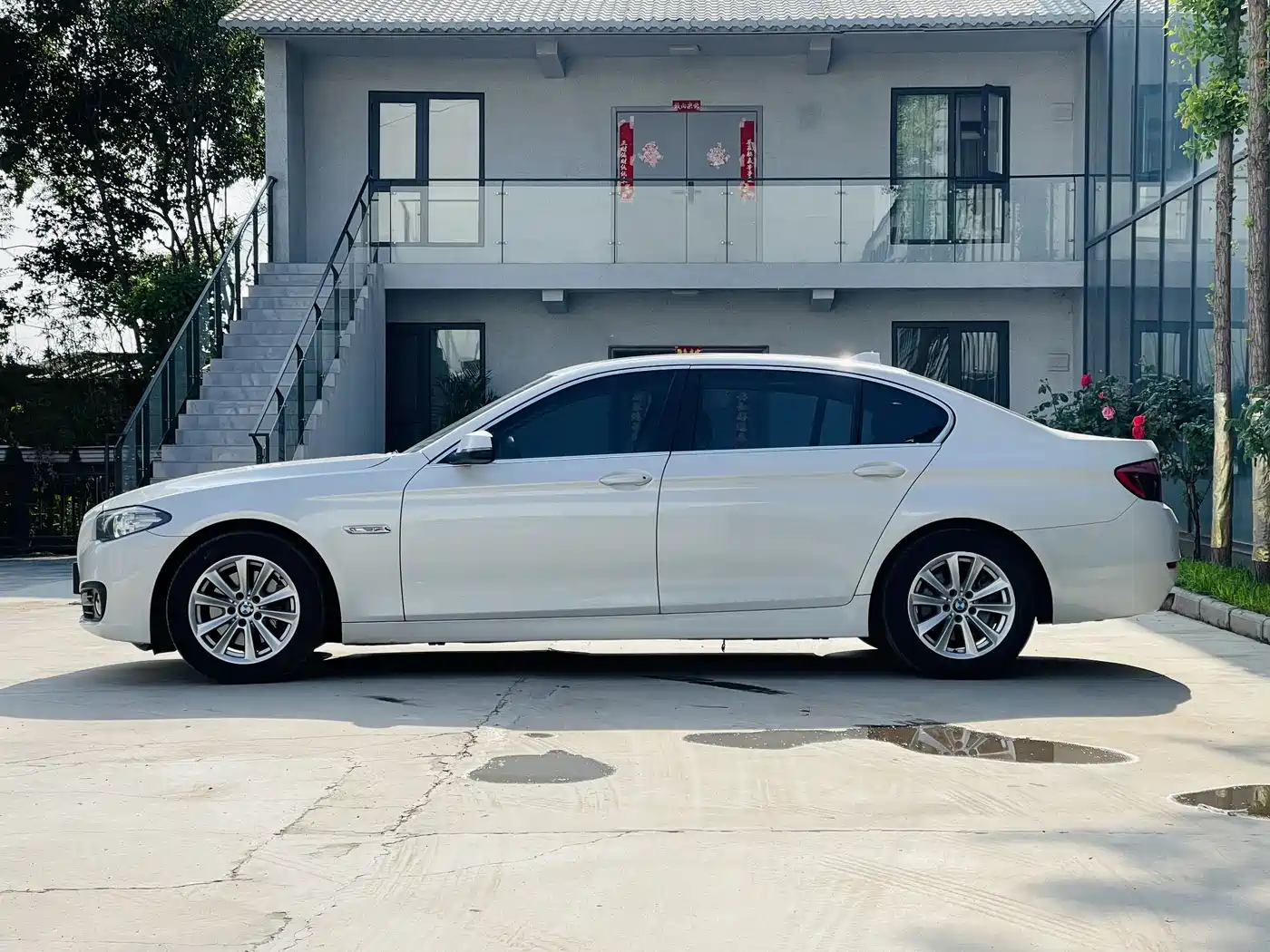 BMW 5 Series 2014 520Li Elegance фото 18