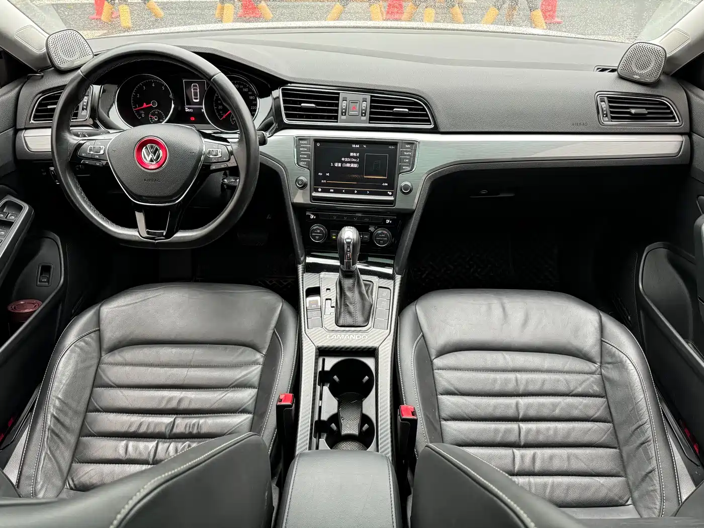 Volkswagen Lamando 2018 280TSI DSG Comfort Edition фото 10