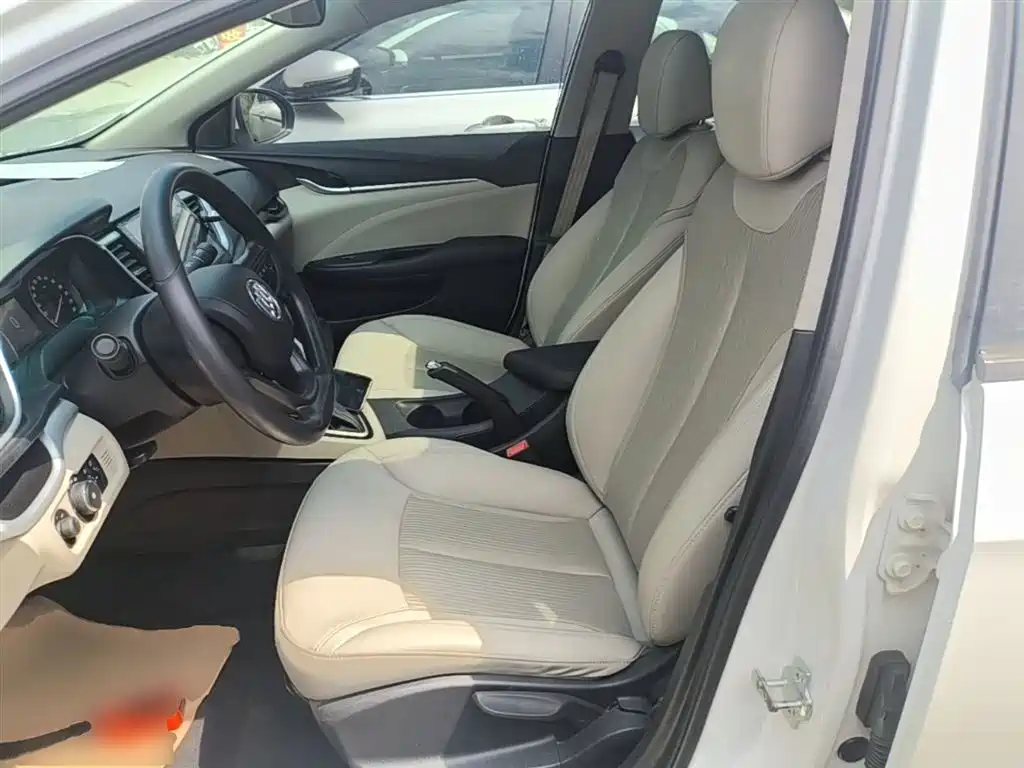 Buick Excelle 2017 15N Automatic Elite фото 15