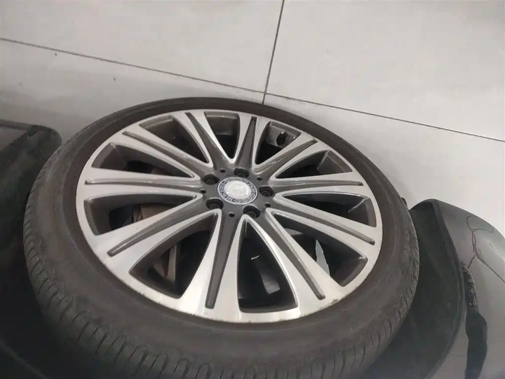 Mercedes-Benz E-Class 2016 E 300 L Luxury фото 25