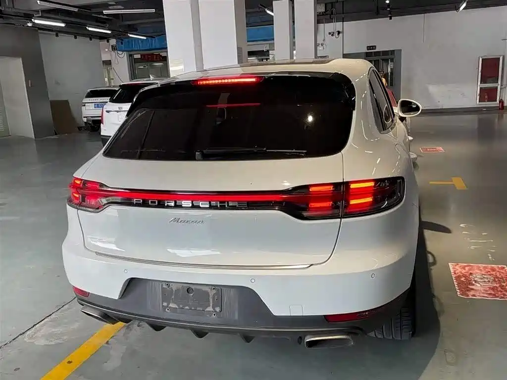 Porsche Macan 2018 Macan 2.0T фото 16