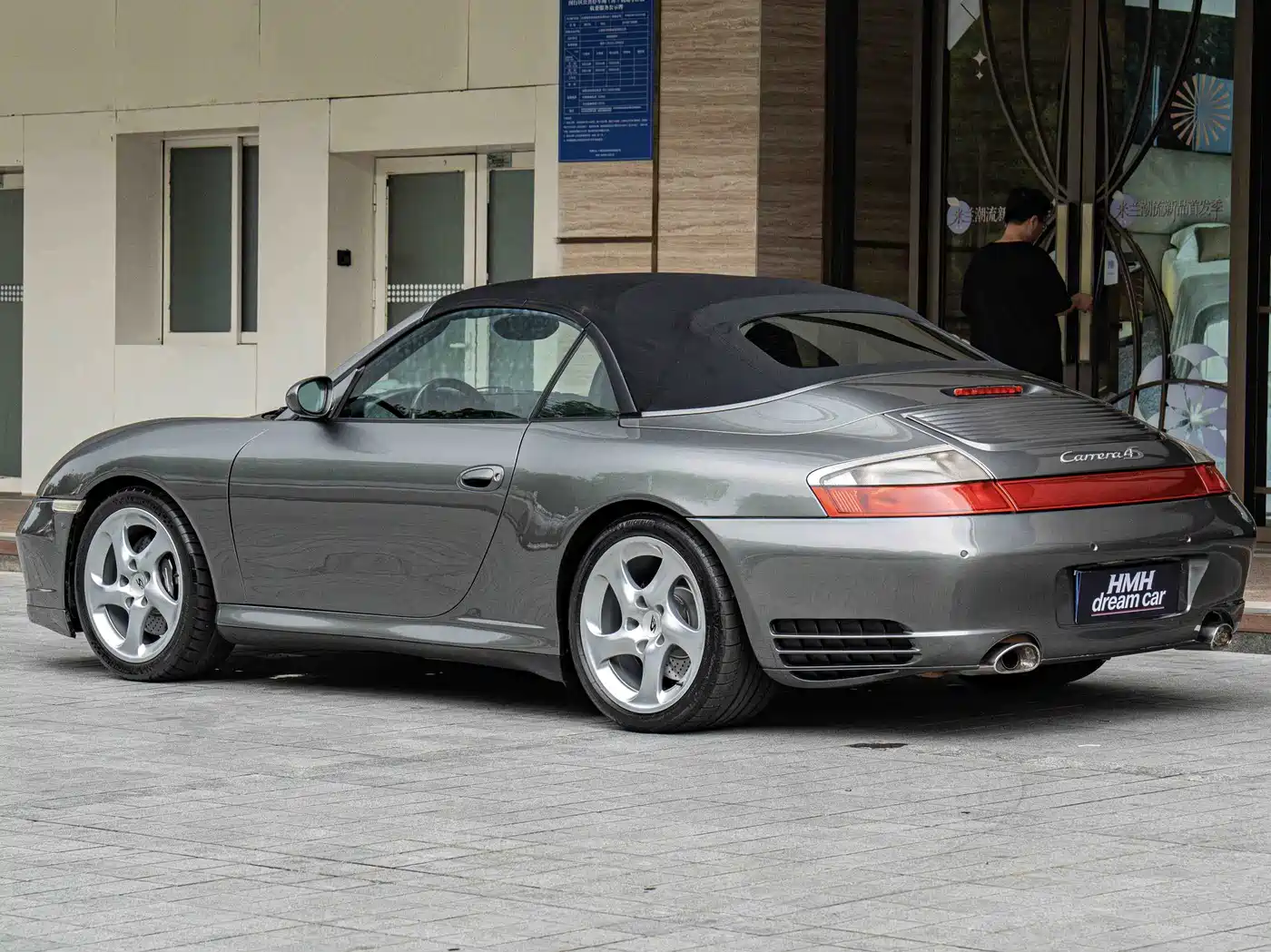 Porsche 911 2004
