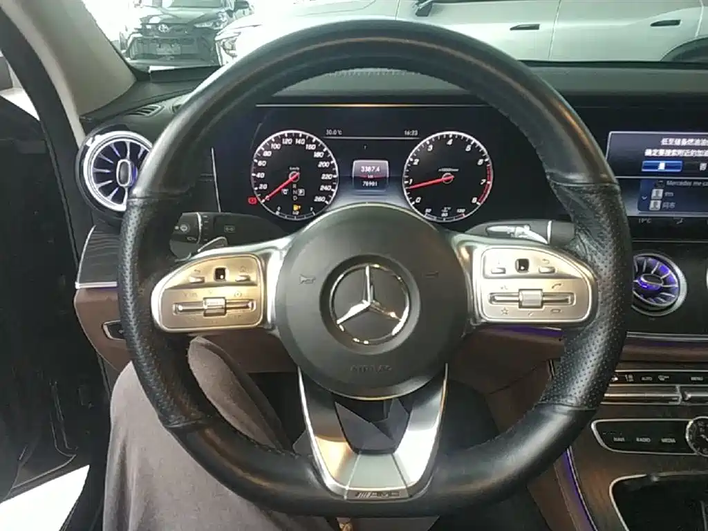 Mercedes-Benz E-Class 2019 E 300 L Sport Fashion фото 11