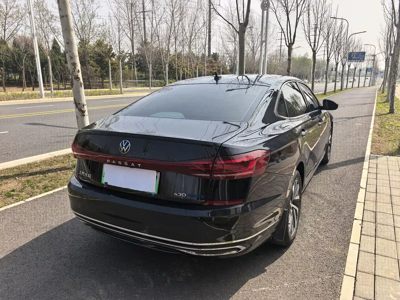 VOLKSWAGEN PASSAT NEW ENERGY