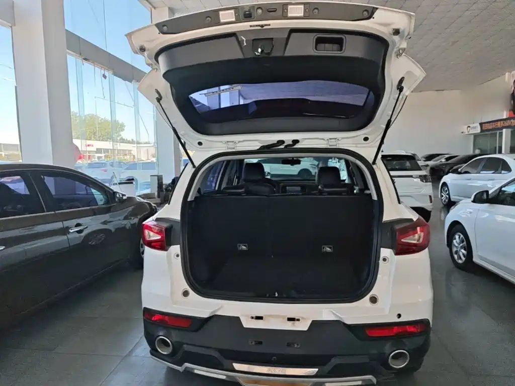 GAC Trumpchi Trumpchi GS3 2017 2017 150N Automatic Elite