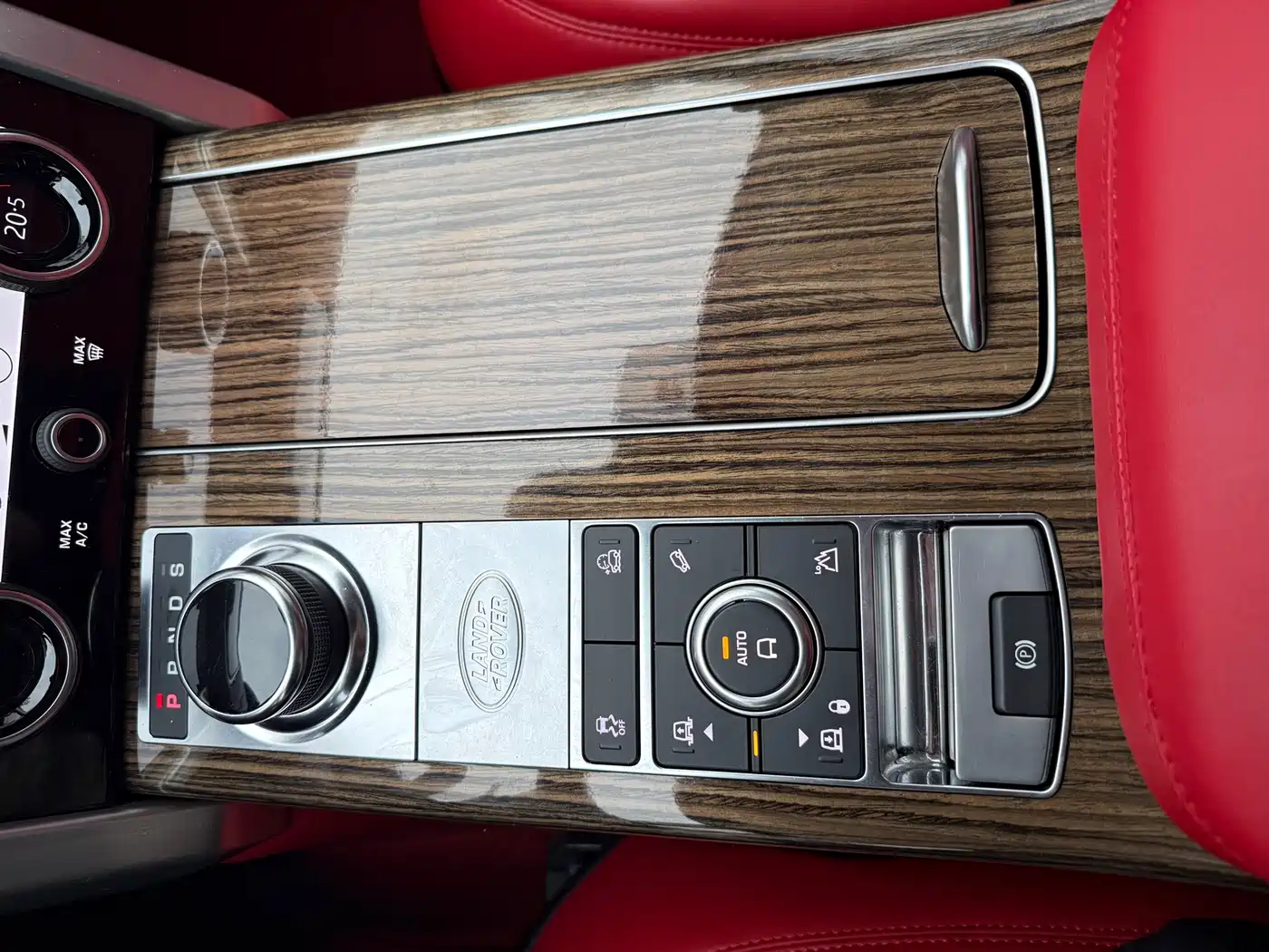 Land Rover Range Rover фото 10
