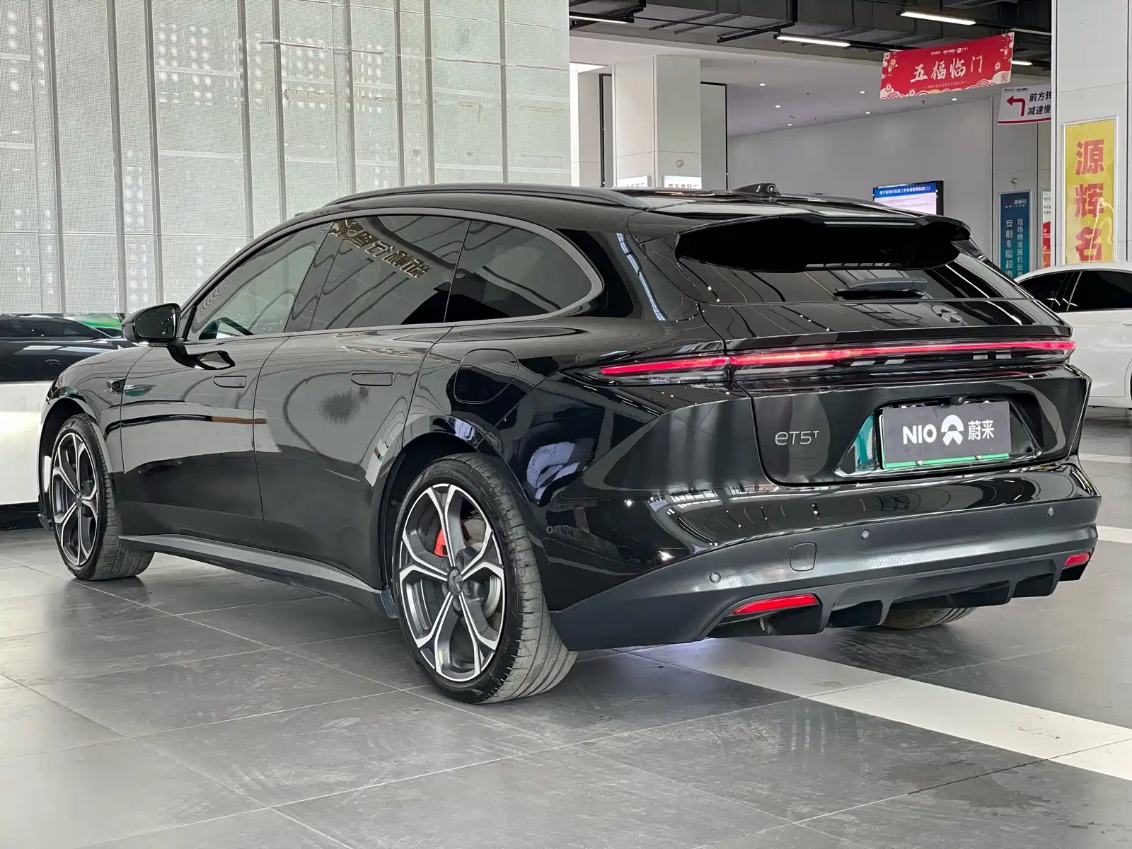 Фото 6 - NIO ET5T
