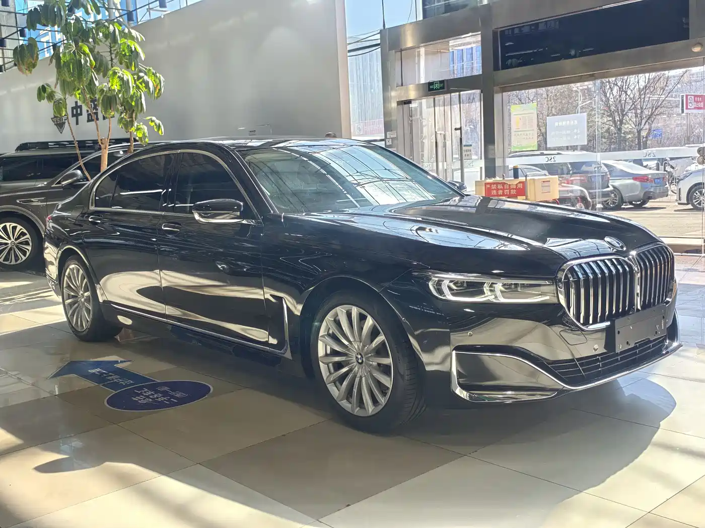 BMW 7 Series 2021 Model 730Li Luxury Package фото 3