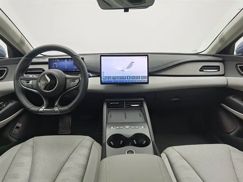 BYD SEAL 06 DM I TRAVEL EDITION