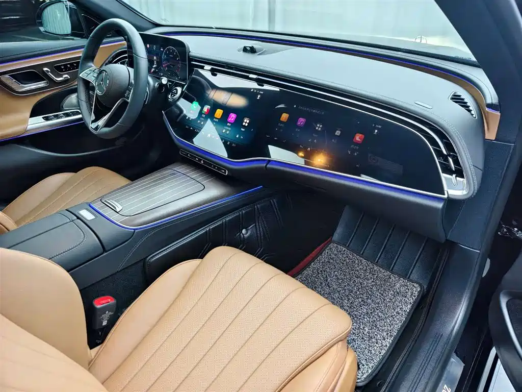 Mercedes-Benz E-Class 2024 E 300 L Premium Sport фото 12