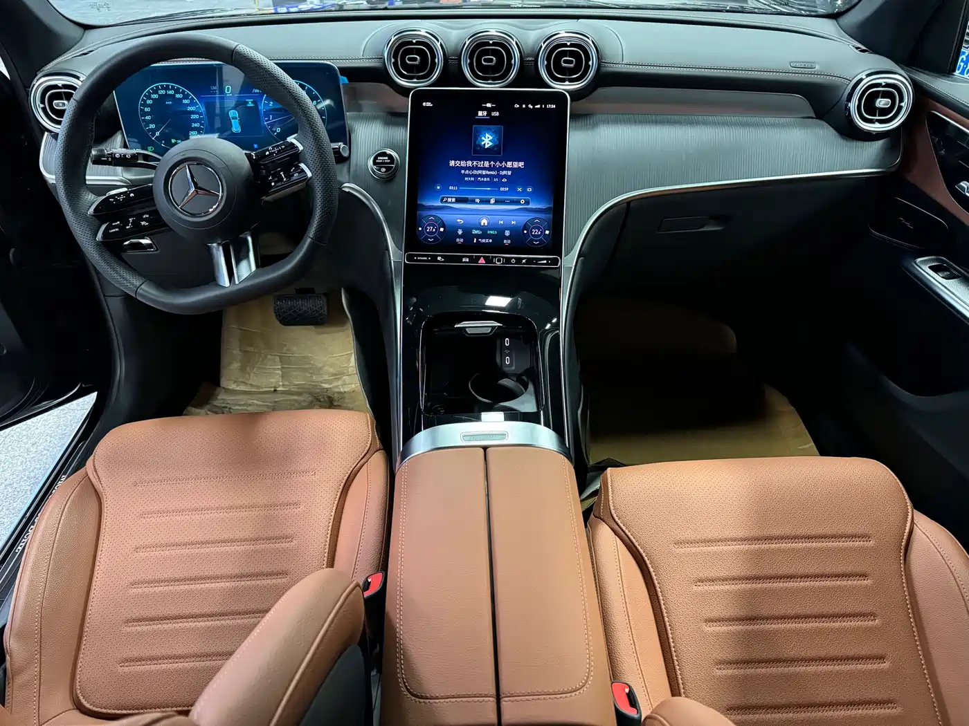MERCEDES-BENZ GLC