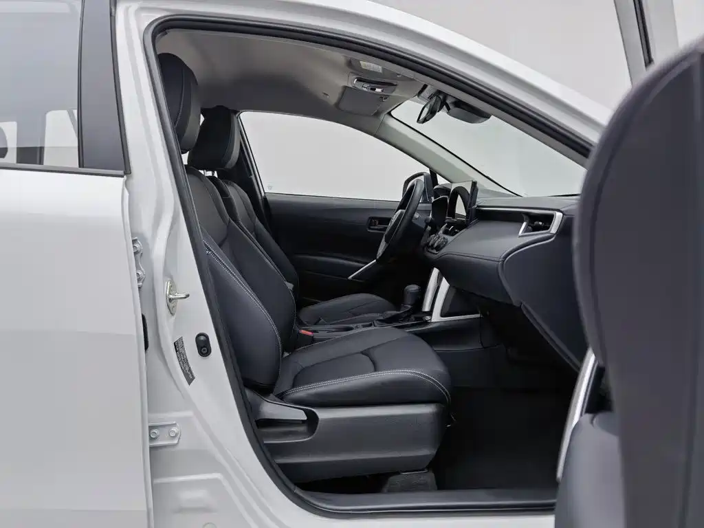 Toyota Corolla Cross 2025 2024 Model 2.0L Pioneer Edition