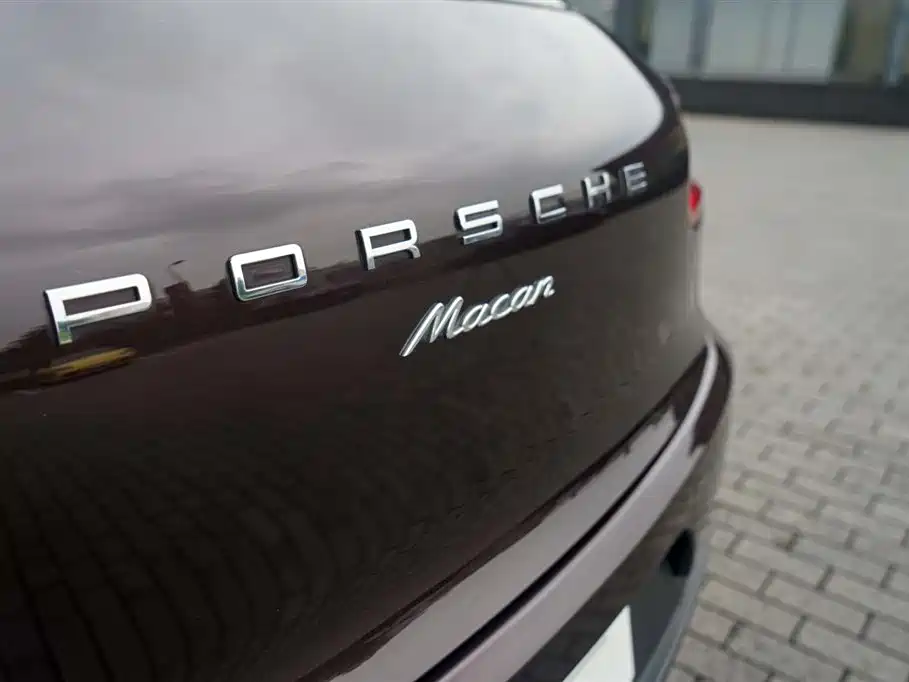 Porsche Macan 2016 Macan 2.0T фото 8