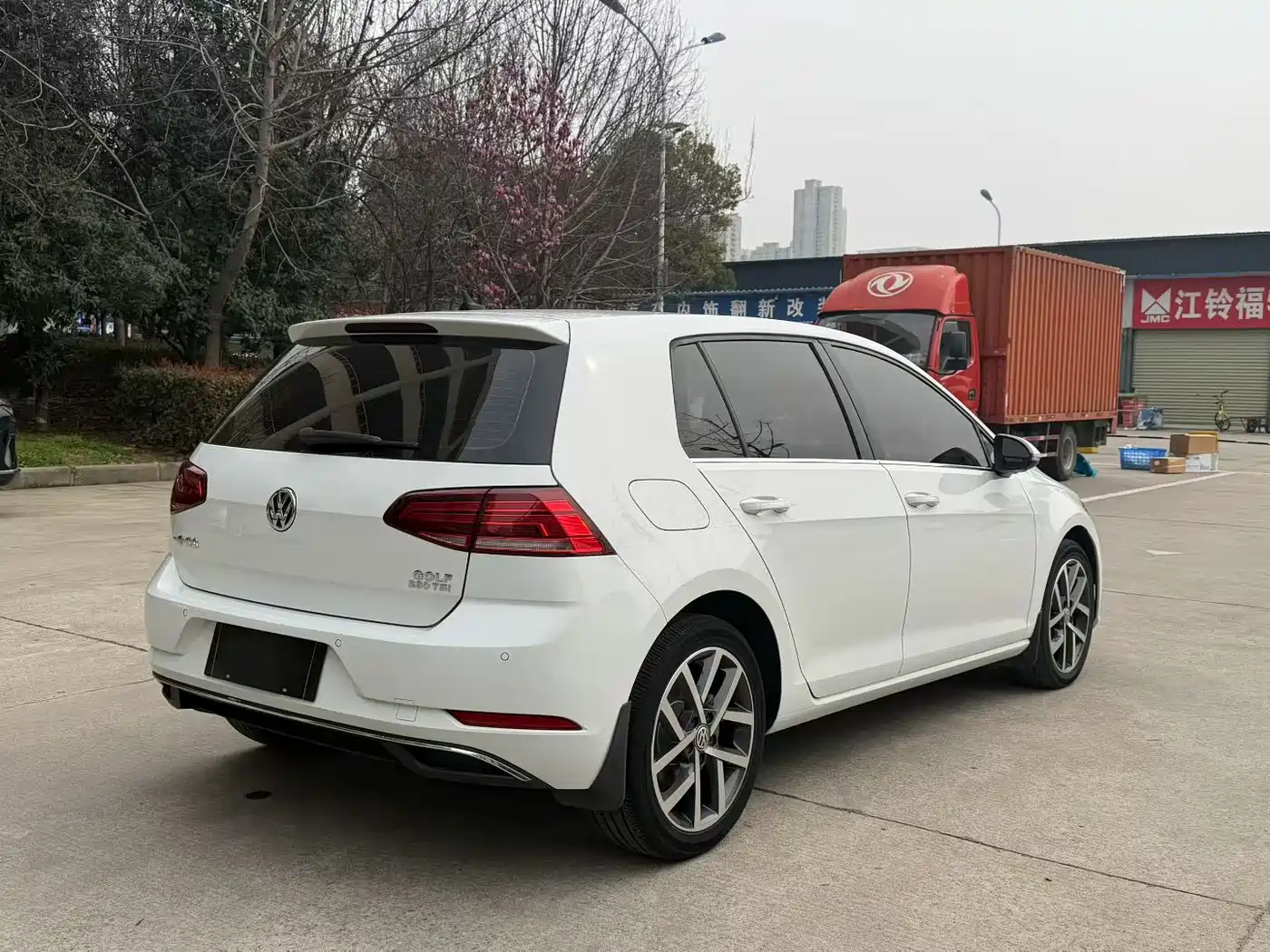 Volkswagen Golf 2020 Beloved Edition 280TSI DSG Comfort фото 9