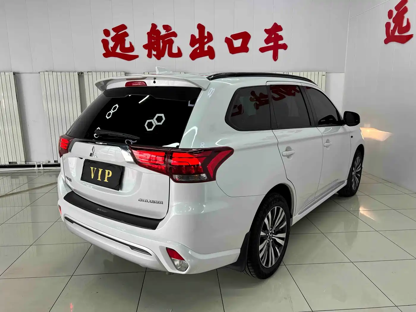 Mitsubishi Outlander 2021 Facelift 2.0L 2WD Comfort Edition 5-Seater фото 4