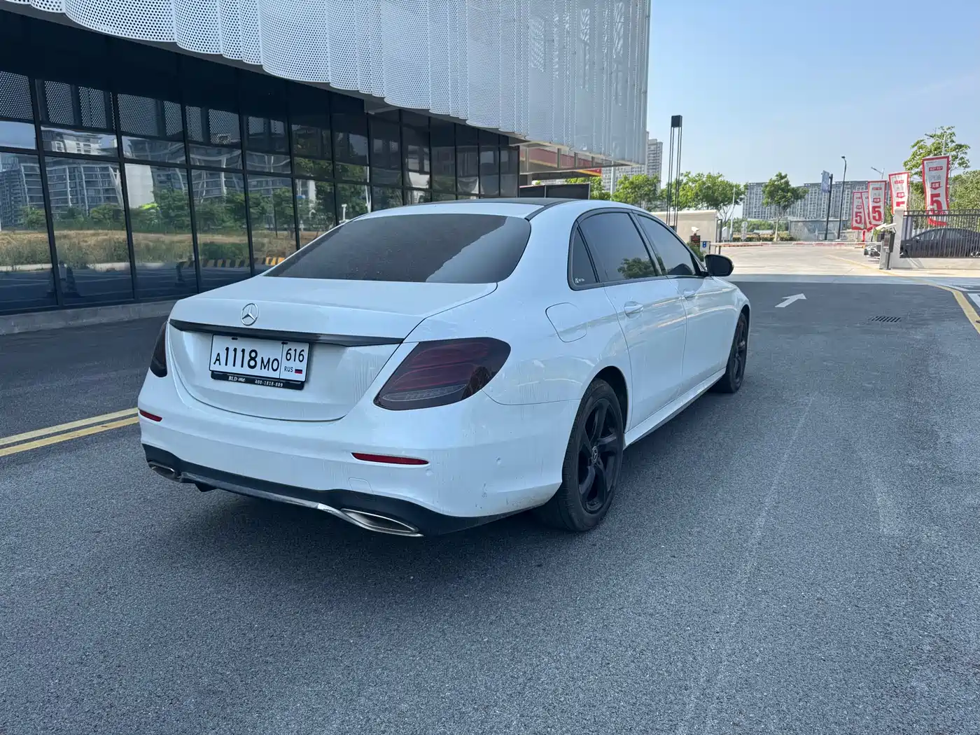 Mercedes-Benz E-Class 2019 E 300 L Sport Luxury фото 6