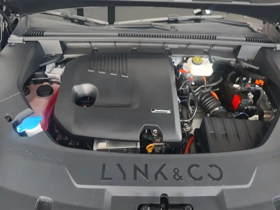Lynk & Co 08 EM-P 2023 120km Long Range Pro фото 10