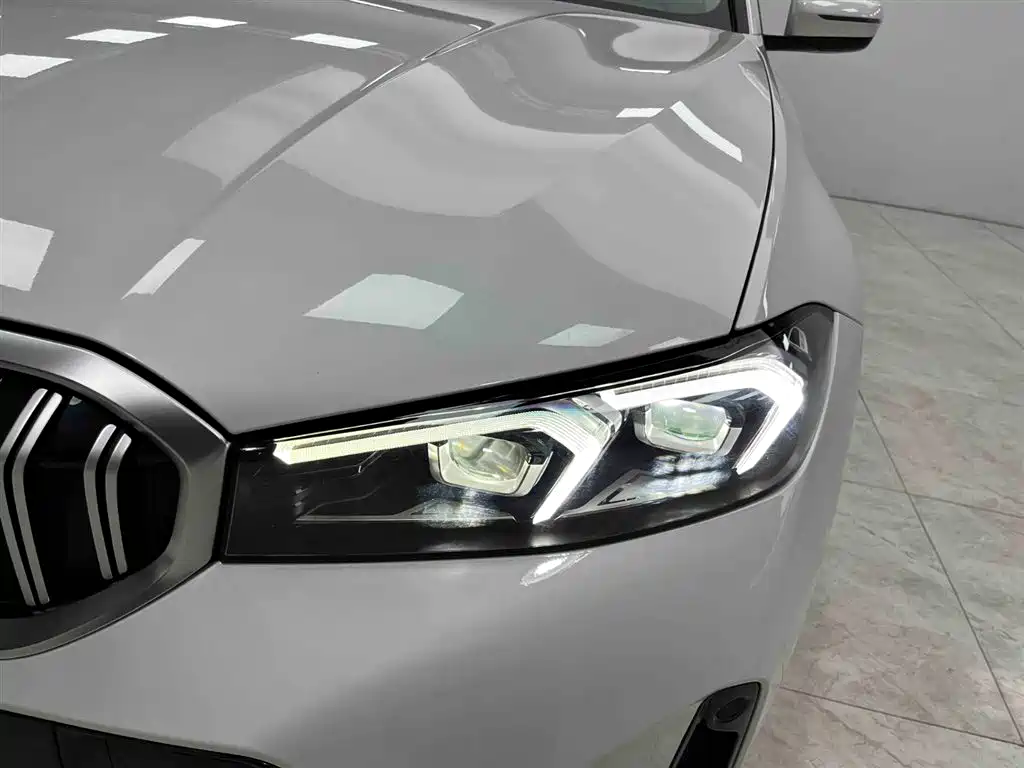 BMW 3 Series 2023 320Li M Sport Package фото 17