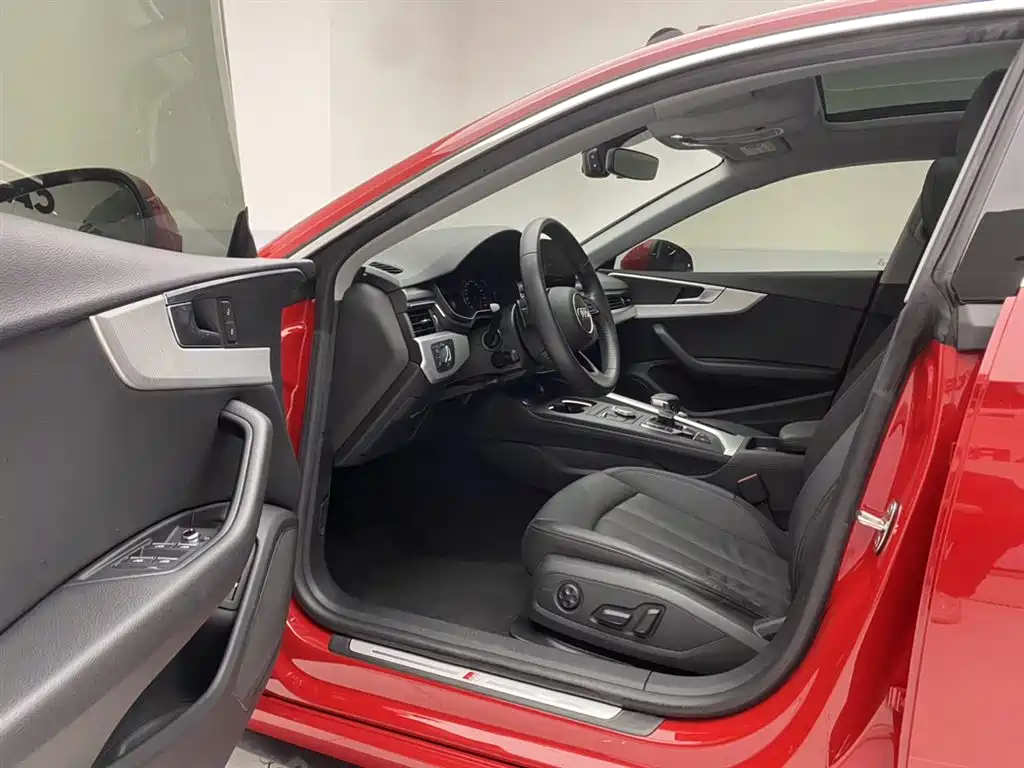 Audi A5 (Import) 2019 Sportback 40 TFSI Fashion фото 18