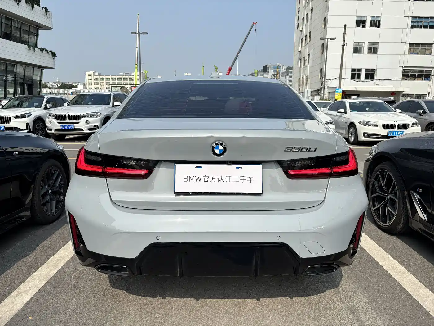 BMW 3 Series 2025 330Li M Sport Night Edition фото 4