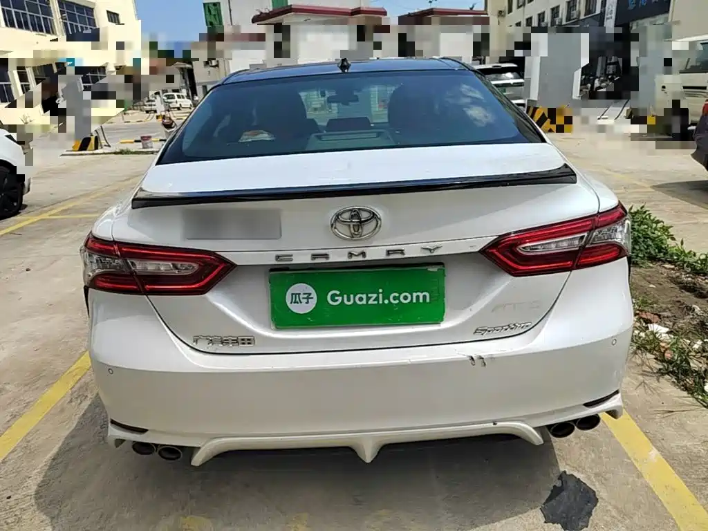 Photo 6 - Toyota Camry