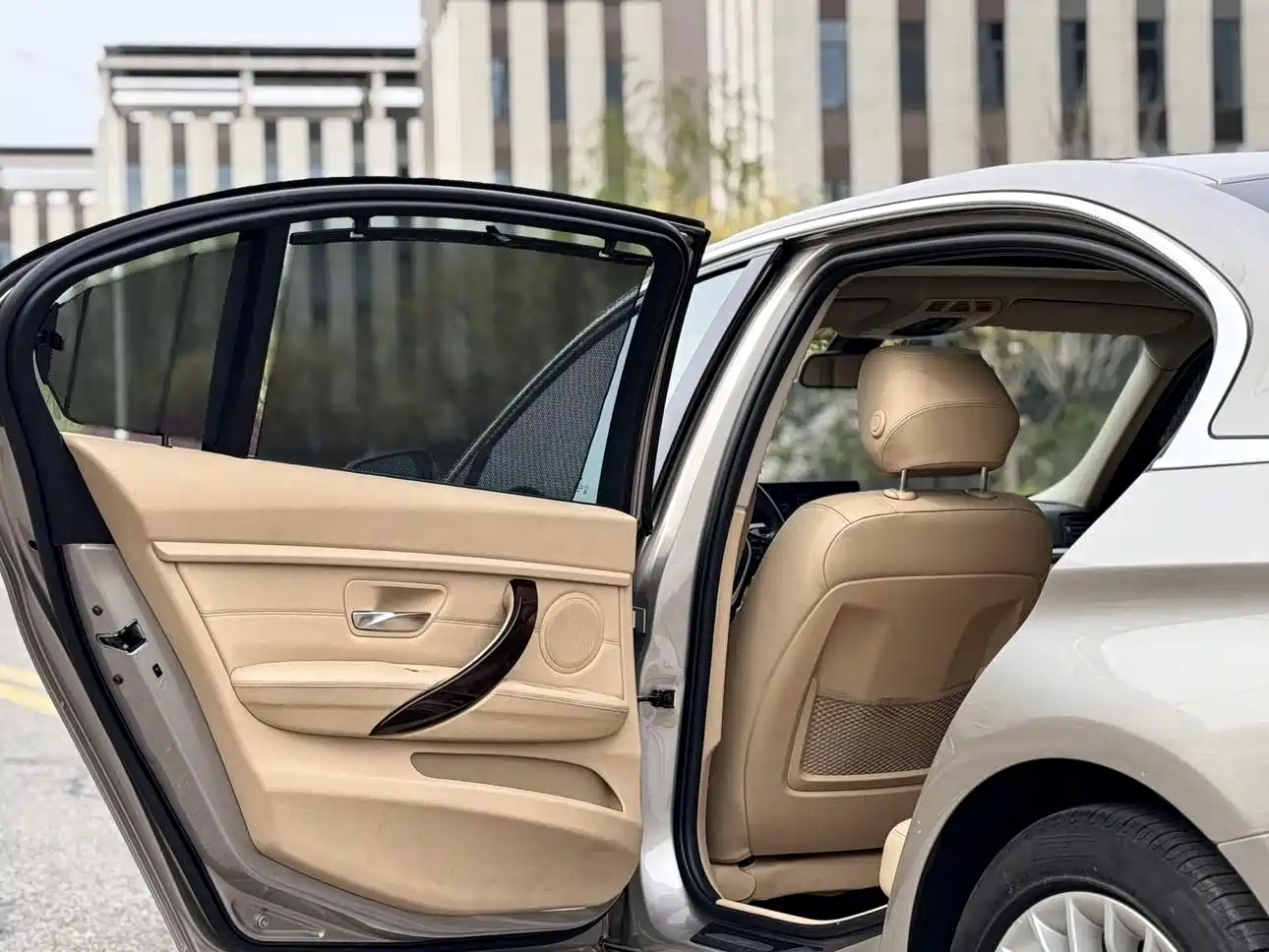 BMW 3 Series 2013 320Li Luxury Design Package фото 24